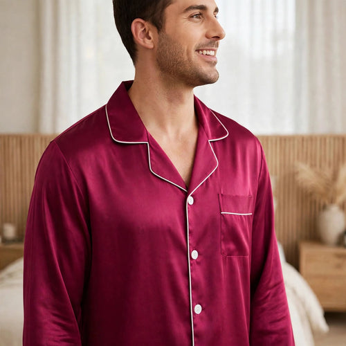 Long pyjama en soie rouge pour homme
