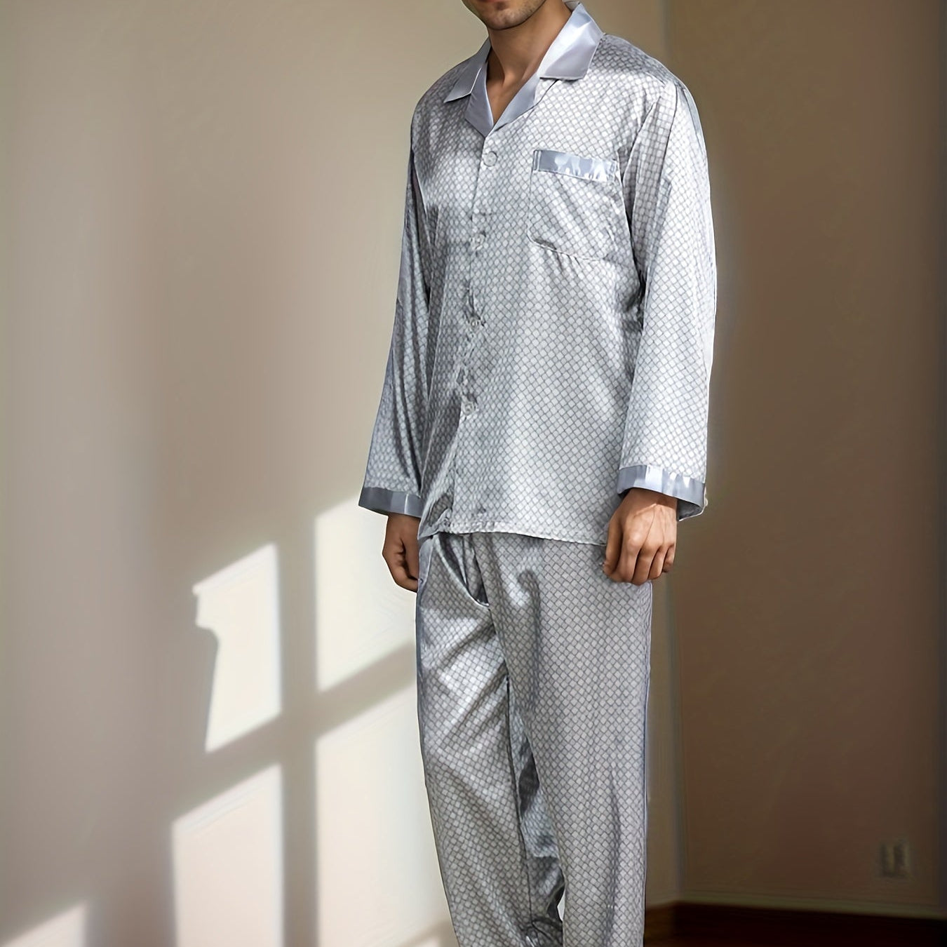 Pyjama en soie long homme gris luxe